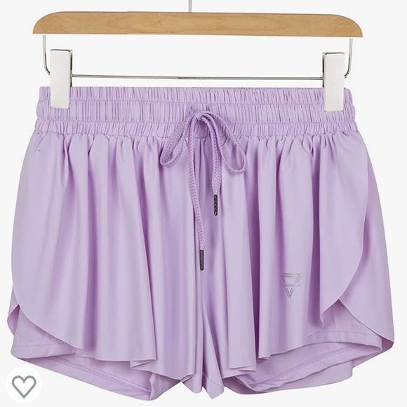 Fabletics Dresses & Skirts - NWOT💜 2 in 1 flowy Running/Yoga/ Tennis shorts